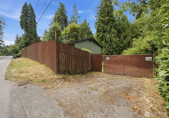Photo 3 of Sale Pending at 2469 Northlake Way Nw, Bremerton, WA 98312 | MLS# NWM2560057 | Listing updated on 2026-08-01