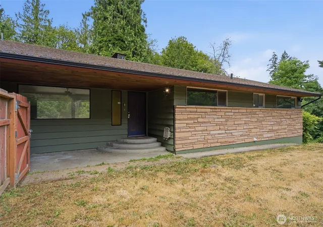 Photo 3 of Sale Pending at 2469 Northlake Way NW, Bremerton, WA 98312 | MLS# NWM2560057 | Listing updated on 2026-08-01