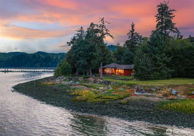 Single family home for sale at 550 State Route 401, Naselle, WA 98638 | MLS# NWM2560113