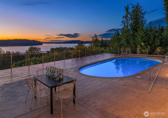 Photo 2 of Mansion for sale at 7445 Se 71st Street, Mercer Island, WA 98040 | MLS# NWM2560135 | Listing updated on 2026-09-26