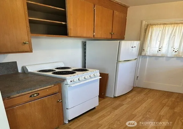 Photo 4 of Sale Pending at 4137 54th Avenue SW, Seattle, WA 98116 | MLS# NWM2560147 | Listing updated on 2026-09-25