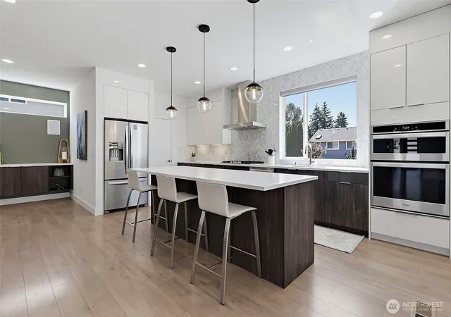 Photo 3 of Sale Pending at 11815 SE 218th Place, Kent, WA 98031 | MLS# NWM2560168 | Listing updated on 2026-09-21