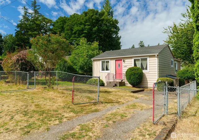 Photo 2 of Sale Pending at 13231 4th Avenue S, Burien, WA 98168 | MLS# NWM2560170 | Listing updated on 2026-08-28