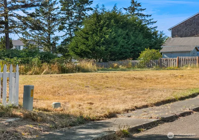 Photo 1 of Land for sale at 2701 Sea Crst Ave N, Long Beach, WA 98631 | MLS# NWM2560182 | Listing updated on 2026-09-23