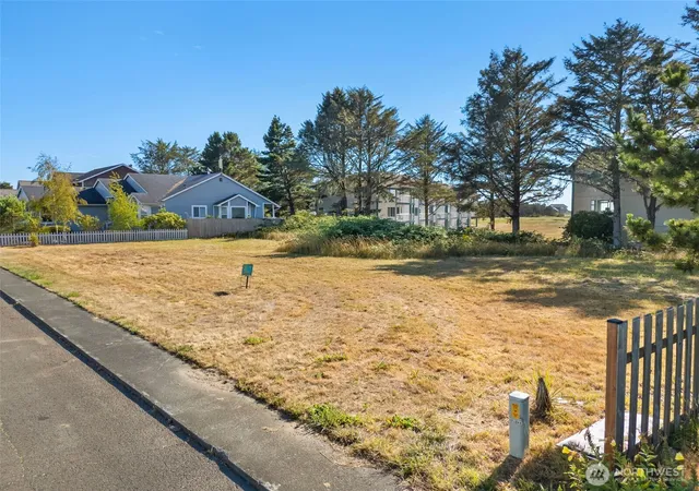Photo 3 of Land for sale at 2701 Sea Crst Ave N, Long Beach, WA 98631 | MLS# NWM2560182 | Listing updated on 2026-09-23