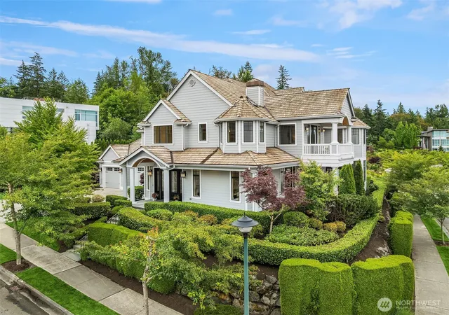 Photo 1 of Single family home for sale at 3489 Ne Harrison St, Issaquah, WA 98029 | MLS# NWM2560192 | Listing updated on 2026-09-24