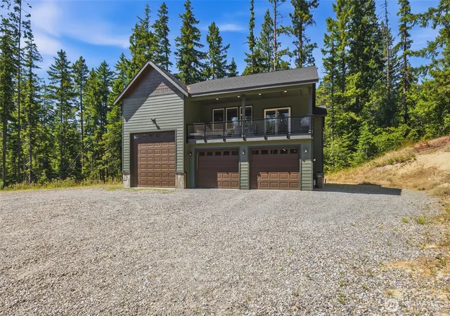 Photo 1 of Single family home for sale at 811 Wadsworth Loop, Ronald, WA 98940 | MLS# NWM2560213 | Listing updated on 2026-09-26