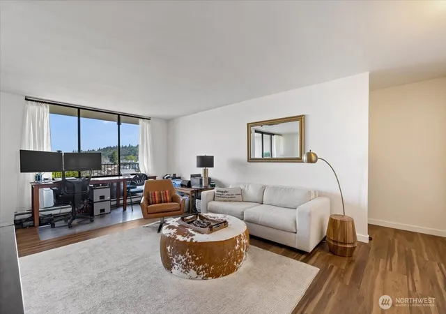Photo 4 of Sale Pending at 6535 Seaview Ave NW #305B, Seattle, WA 98117 | MLS# NWM2560240 | Listing updated on 2026-09-30