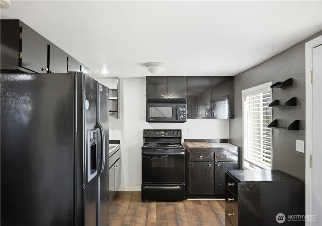 Photo 3 of Single family home for sale at 509 S 60th Street, Tacoma, WA 98408 | MLS# NWM2560249 | Listing updated on 2026-09-23