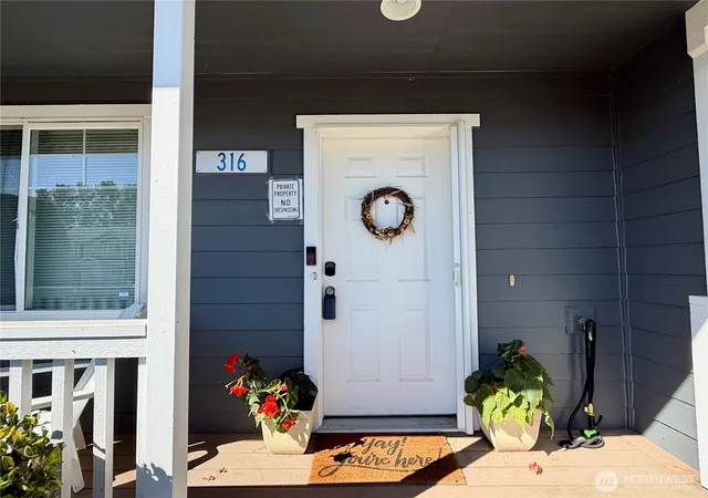 Photo 1 of Townhouse for sale at 316 Helen St, Sedro Woolley, WA 98284 | MLS# NWM2560253 | Listing updated on 2026-09-30