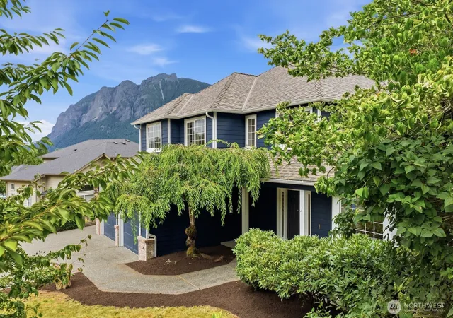 Photo 3 of Single family home for sale at 1110 Hemlock Ave SW, North Bend, WA 98045 | MLS# NWM2560258 | Listing updated on 2026-10-01