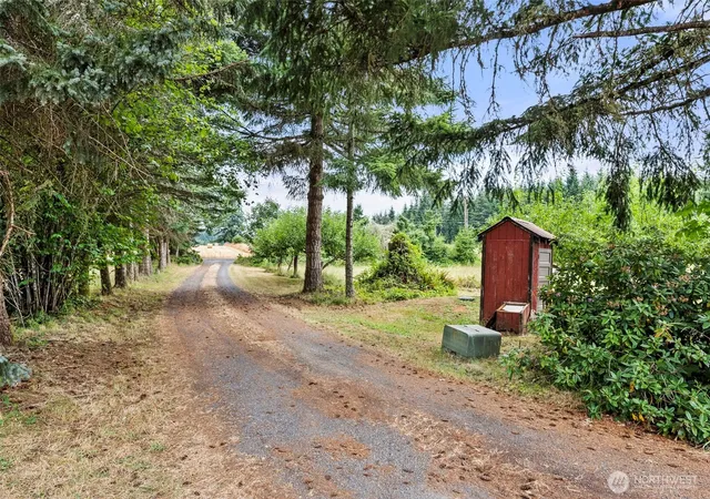 Photo 4 of Sale Pending at 341 Frogner Rd, Chehalis, WA 98532 | MLS# NWM2560282 | Listing updated on 2026-09-25