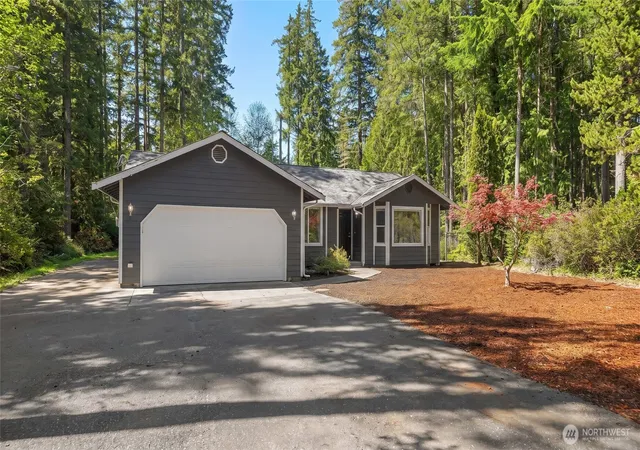 Photo 1 of Sale Pending at 40 E Lambeth Way, Shelton, WA 98584 | MLS# NWM2560292 | Listing updated on 2026-08-20