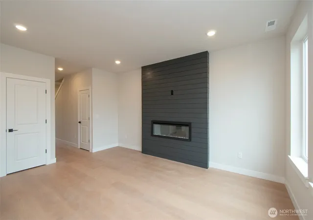 Photo 4 of Condo for sale at 46 Sussex Ct #17, Sequim, WA 98382 | MLS# NWM2560310 | Listing updated on 2026-09-23