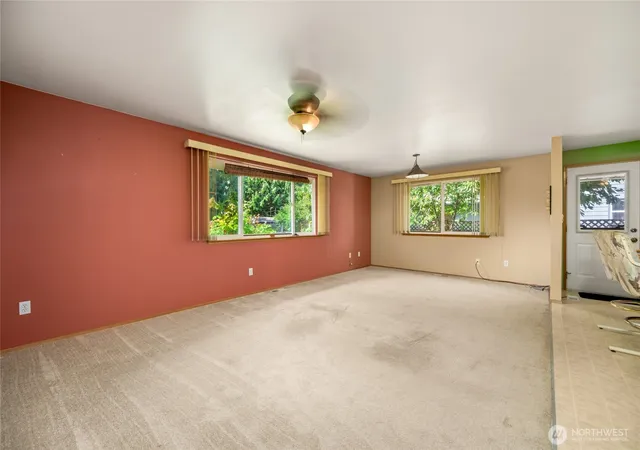Photo 3 of Sale Pending at 4789 Bayshore Dr, Blaine, WA 98230 | MLS# NWM2560340 | Listing updated on 2026-09-22