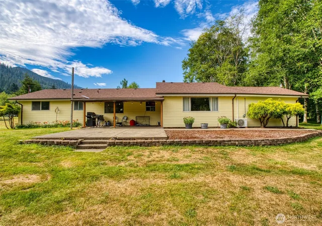 Photo 3 of Single family home for sale at 39 Neilton Ln, Neilton, WA 98566 | MLS# NWM2560357 | Listing updated on 2026-09-23