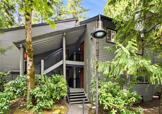 Photo 3 of Condo for sale at 8103 146th Court Ne, Redmond, WA 98052 | MLS# NWM2560367 | Listing updated on 2026-10-01