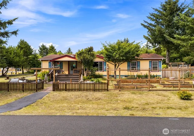 Photo 2 of Manufactured home for sale at 700 Island Cir Se, Ocean Shores, WA 98569 | MLS# NWM2560380 | Listing updated on 2026-09-30