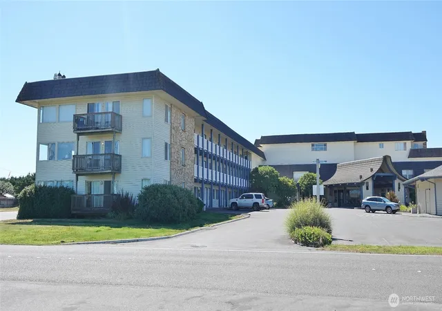 Photo 2 of Condo for sale at 615 Ocean Shrs Blvd Nw #201, Ocean Shores, WA 98569 | MLS# NWM2560425 | Listing updated on 2026-09-24