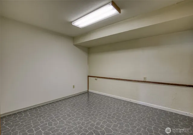 Photo 3 of Single family home for sale at 1497 E Ocean Shrs Blvd Sw, Ocean Shores, WA 98569 | MLS# NWM2560434 | Listing updated on 2026-09-23