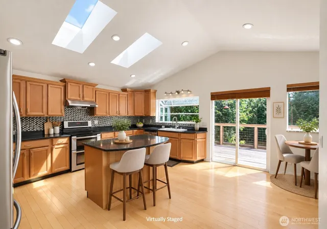 Photo 2 of Sale Pending at 3203 Ne 195th Street, Lake Forest Park, WA 98155 | MLS# NWM2560440 | Listing updated on 2026-09-23