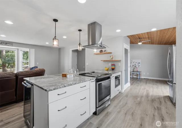 Photo 4 of Sale Pending at 390 Cambrae Dr, Camano Island, WA 98282 | MLS# NWM2560458 | Listing updated on 2026-10-02
