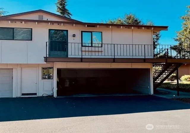 Photo 2 of Condo for sale at 2806 Garden Ct #D, Steilacoom, WA 98388 | MLS# NWM2560462 | Listing updated on 2026-09-21