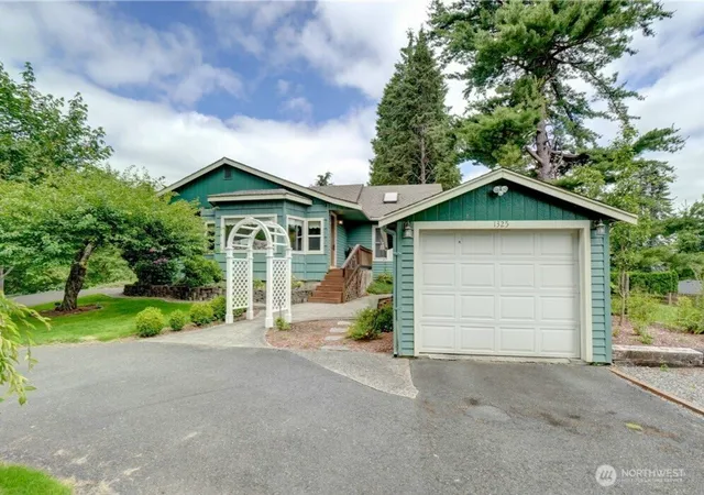 Photo 1 of Single family home for sale at 1325 23rd Avenue Sw, Puyallup, WA 98371 | MLS# NWM2560464 | Listing updated on 2026-09-25