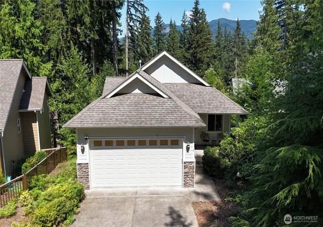 Photo 2 of Single family home for sale at 3 Sweetclover Cir, Bellingham, WA 98229 | MLS# NWM2560465 | Listing updated on 2026-09-29