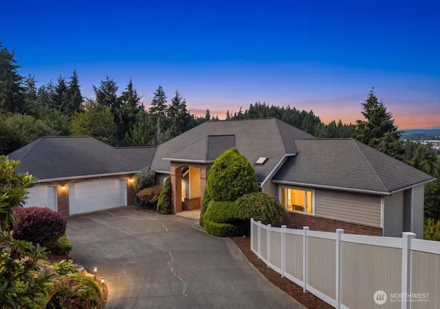 Photo 1 of Single family home for sale at 4804 131st Avenue Ct E, Puyallup, WA 98372 | MLS# NWM2560468 | Listing updated on 2026-09-30