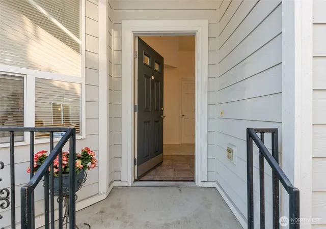 Photo 3 of Sale Pending at 2515 141st Place Sw #21B, Lynnwood, WA 98087 | MLS# NWM2560495 | Listing updated on 2026-09-27