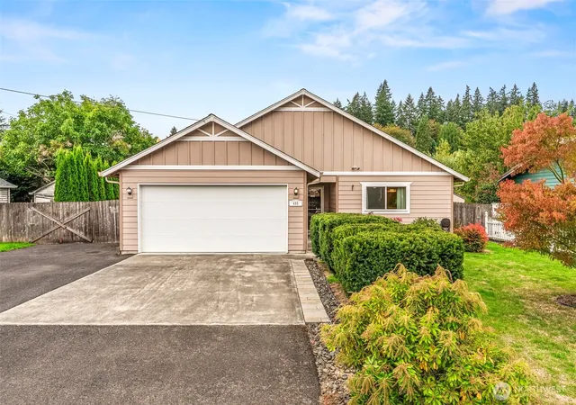 Photo 1 of Single family home for sale at 407 Northwest 7th Ave, Kelso, WA 98626 | MLS# NWM2560497 | Listing updated on 2026-09-23