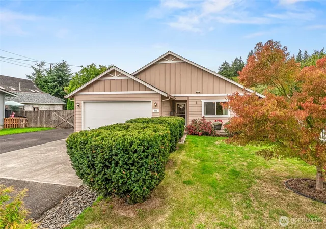 Photo 2 of Single family home for sale at 407 Northwest 7th Ave, Kelso, WA 98626 | MLS# NWM2560497 | Listing updated on 2026-09-23