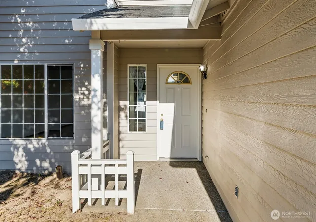 Photo 3 of Single family home for sale at 26338 127th Avenue Se, Kent, WA 98030 | MLS# NWM2560506 | Listing updated on 2026-09-23