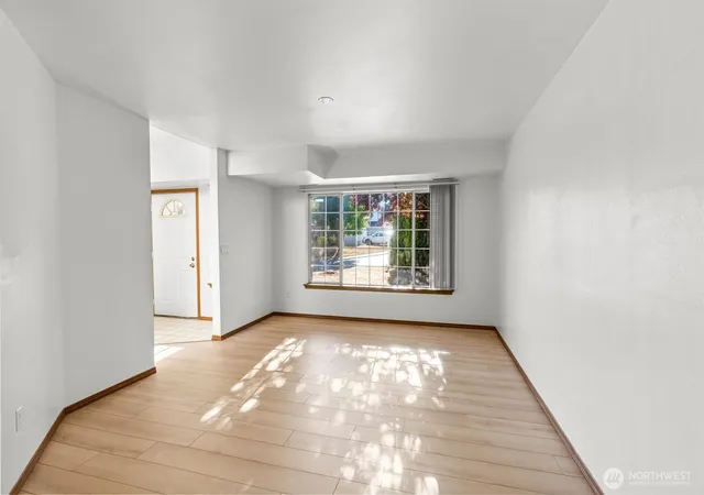 Photo 4 of Single family home for sale at 26338 127th Avenue SE, Kent, WA 98030 | MLS# NWM2560506 | Listing updated on 2026-09-23