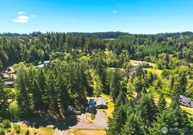 Photo 2 of Single family home for sale at 1011 Nw 405th Street, Woodland, WA 98674 | MLS# NWM2560511 | Listing updated on 2026-09-21