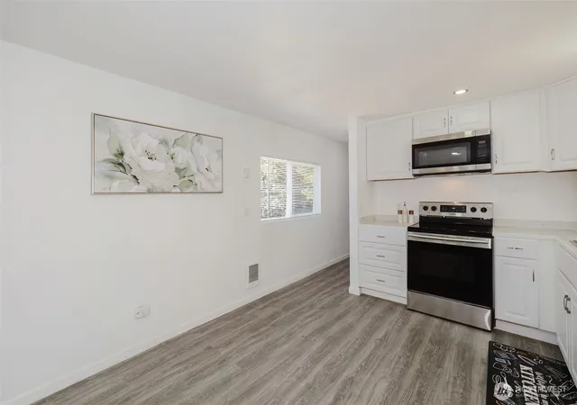 Photo 3 of Manufactured home for sale at 15503 Cedar Park Rd SE #35C, Olalla, WA 98359 | MLS# NWM2560513 | Listing updated on 2026-09-23
