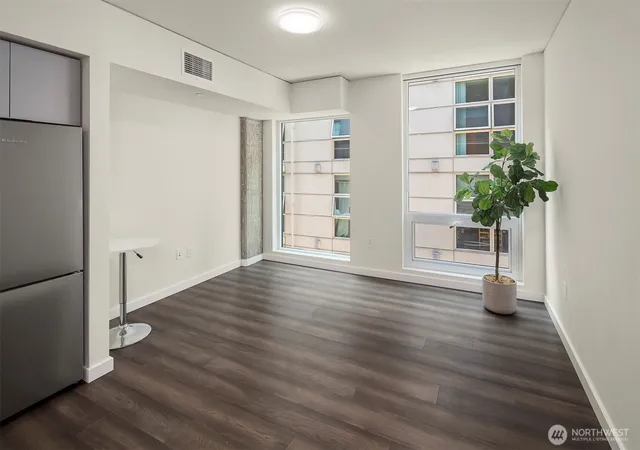 Photo 4 of Condo for sale at 450 S Main St #315, Seattle, WA 98104 | MLS# NWM2560528 | Listing updated on 2026-09-23