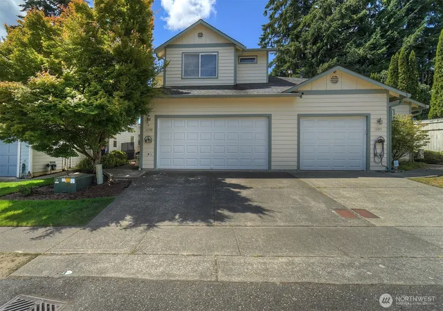 Photo 2 of Townhouse for sale at 1299 Nw Amanda Loop, Silverdale, WA 98383 | MLS# NWM2560585 | Listing updated on 2026-09-23