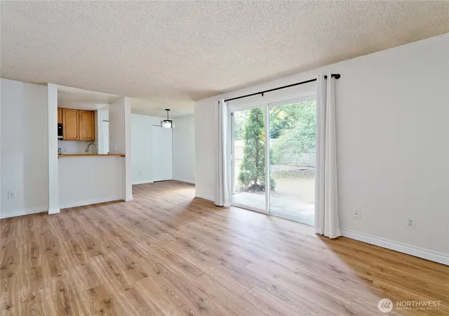 Photo 4 of Condo for sale at 4601 SW 320th Street #E4, Federal Way, WA 98023 | MLS# NWM2560594 | Listing updated on 2026-09-23