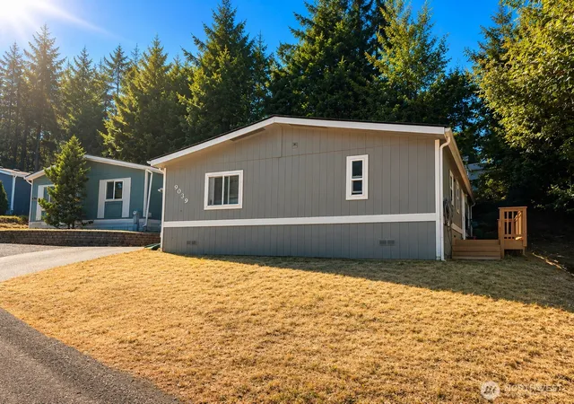 Photo 2 of Manufactured home for sale at 9039 Steele Crk Loop Ne, Bremerton, WA 98311 | MLS# NWM2560617 | Listing updated on 2026-09-23