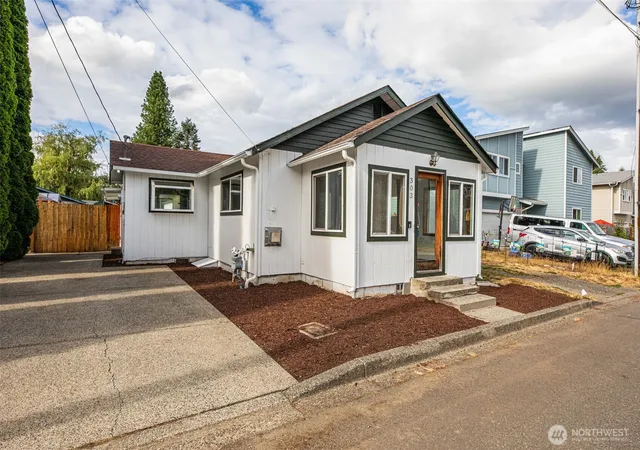 Photo 3 of Sale Pending at 303 Fir Ave, Sultan, WA 98294 | MLS# NWM2560620 | Listing updated on 2026-09-22