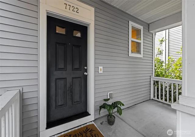 Photo 2 of Single family home for sale at 7722 39th Avenue S, Seattle, WA 98118 | MLS# NWM2560623 | Listing updated on 2026-09-23
