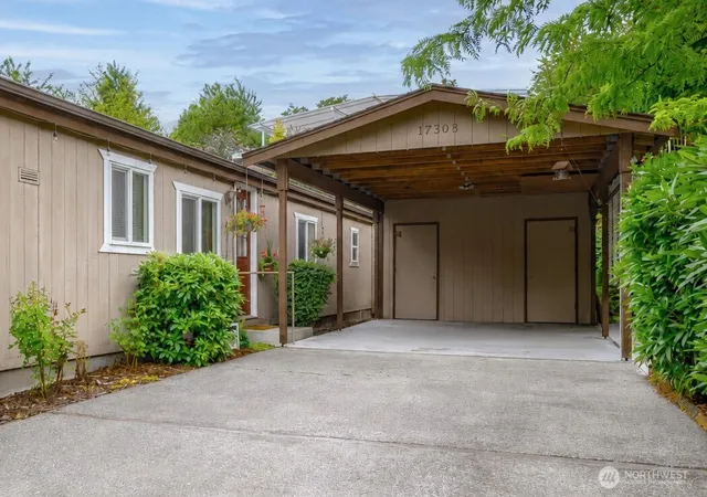 Photo 3 of Manufactured home for sale at 17308 Woodcrest Dr Ne, Bothell, WA 98011 | MLS# NWM2560644 | Listing updated on 2026-10-02