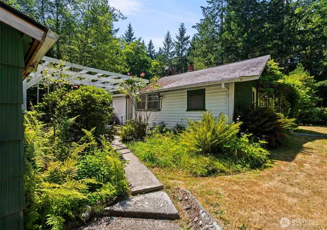 Photo 4 of Single family home for sale at 10345 Seabeck Hwy NW, Bremerton, WA 98312 | MLS# NWM2560655 | Listing updated on 2026-09-23