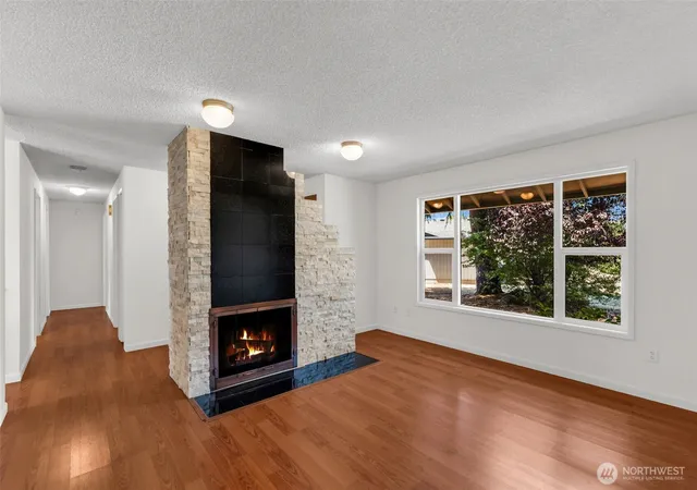 Photo 4 of Single family home for sale at 9009 NE 22nd Circle, Vancouver, WA 98664 | MLS# NWM2560678 | Listing updated on 2026-09-23
