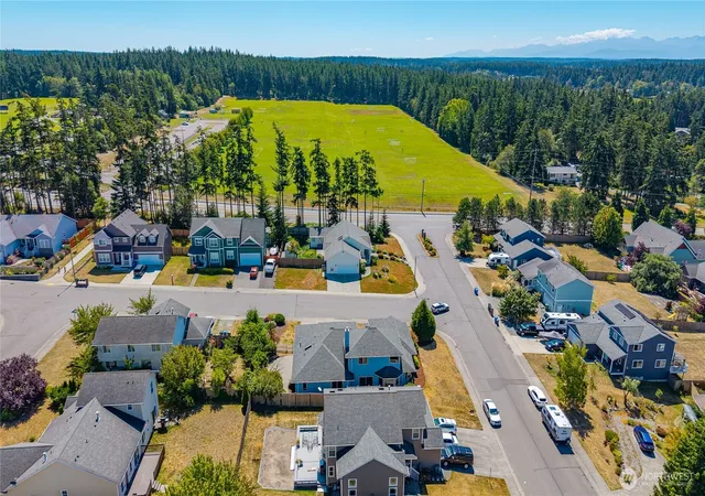 Photo 3 of Sale Pending at 2175 Sw Rock Rose Dr, Oak Harbor, WA 98277 | MLS# NWM2560681 | Listing updated on 2026-09-22