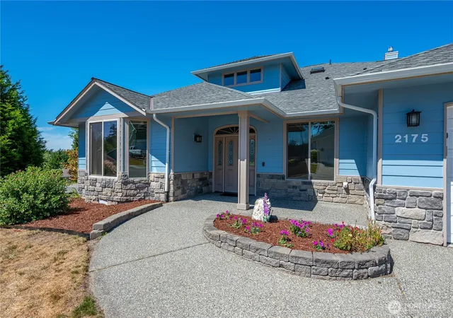 Photo 3 of Sale Pending at 2175 SW Rock Rose Dr, Oak Harbor, WA 98277 | MLS# NWM2560681 | Listing updated on 2026-09-22