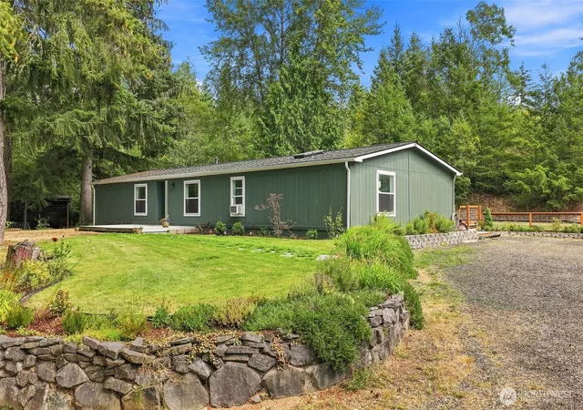 Manufactured home for sale at 190 E Rasor Pl, Belfair, WA 98528 | MLS# NWM2560683
