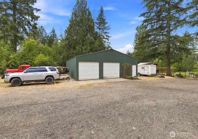 Photo 1 of Manufactured home for sale at 190 E Rasor Pl, Belfair, WA 98528 | MLS# NWM2560683 | Listing updated on 2026-09-26